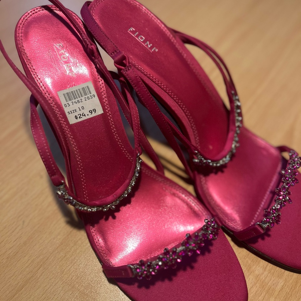FIONI Pink Satin Heels with Jewels - Picture 3 of 16